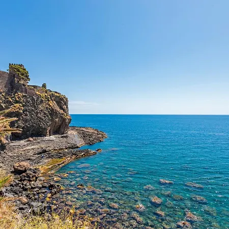 Castello Aci Castello